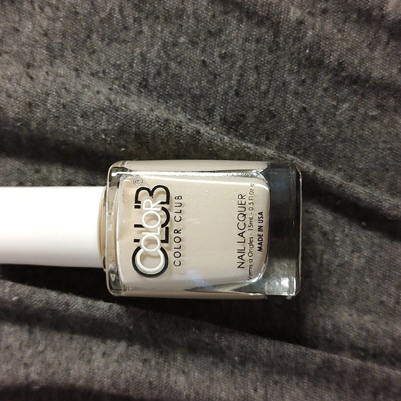 Color Club - Picture 2 of 3